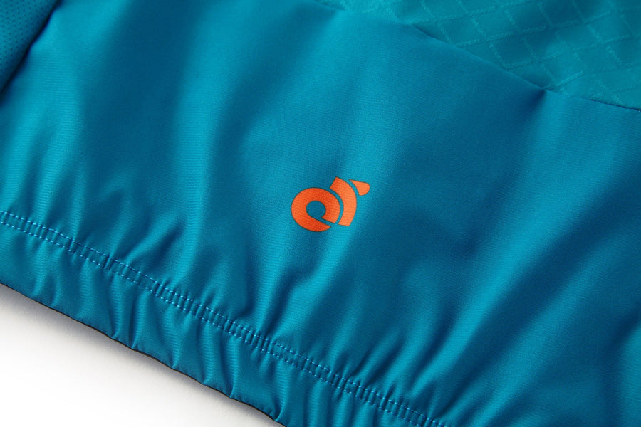 Performance+ Velocity Tri Top